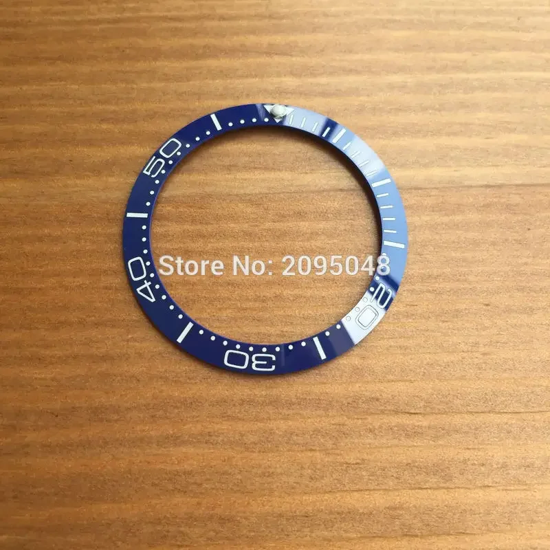 38 mm Keramik-Lünetteneinsatz  – Omega Watch Seamaster Bewertung und Preis